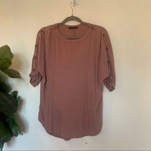 Quarter sleeve top with buttons